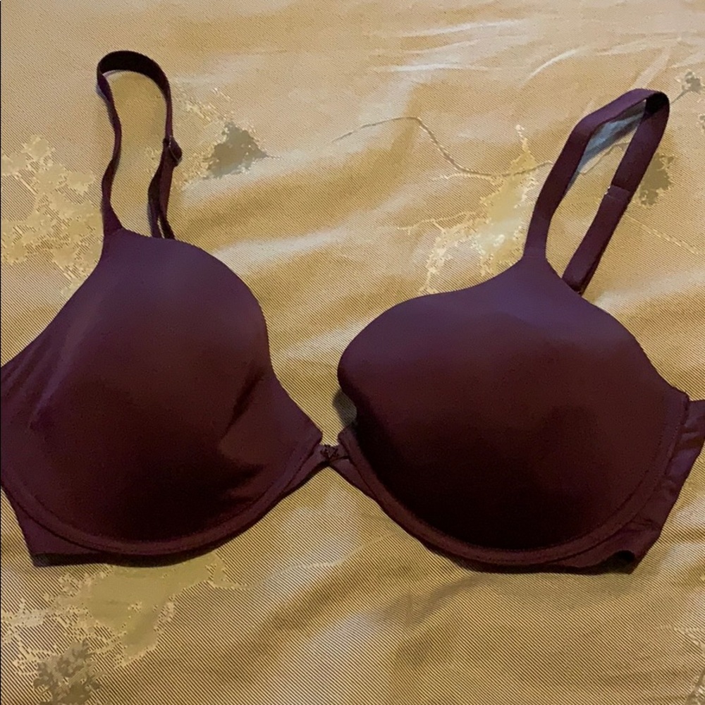 Victoria’s Secret Bra — 34DDD